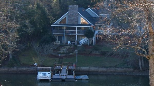 WatsonLakeside.jpg &copy; Lake Hickory Realty, LLC